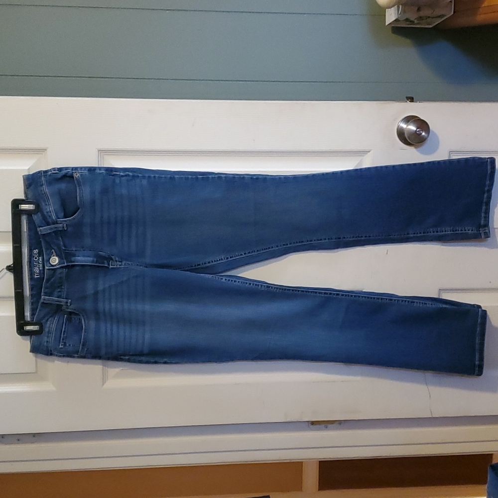 Maurices mid rise bootcut 10 reg.